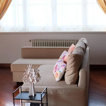 Belvedere Nocleg ze śniadaniem 4*
