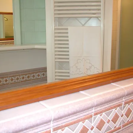 Belvedere Nocleg ze śniadaniem 4*